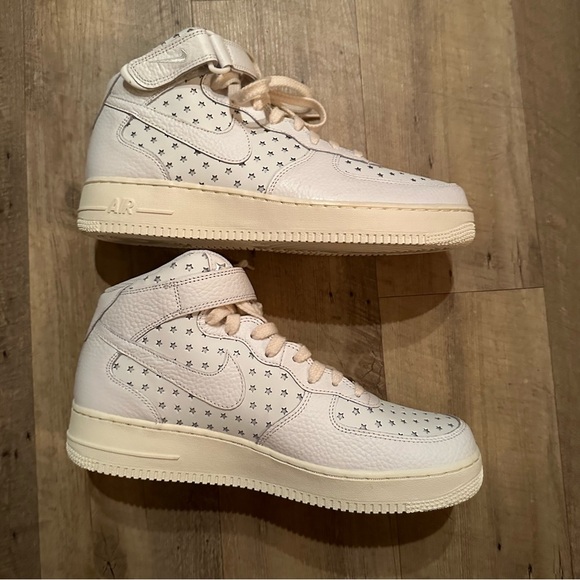 NEW Nike Air Force 1 Mid Cut Out Stars Summit White - Picture 5 of 11